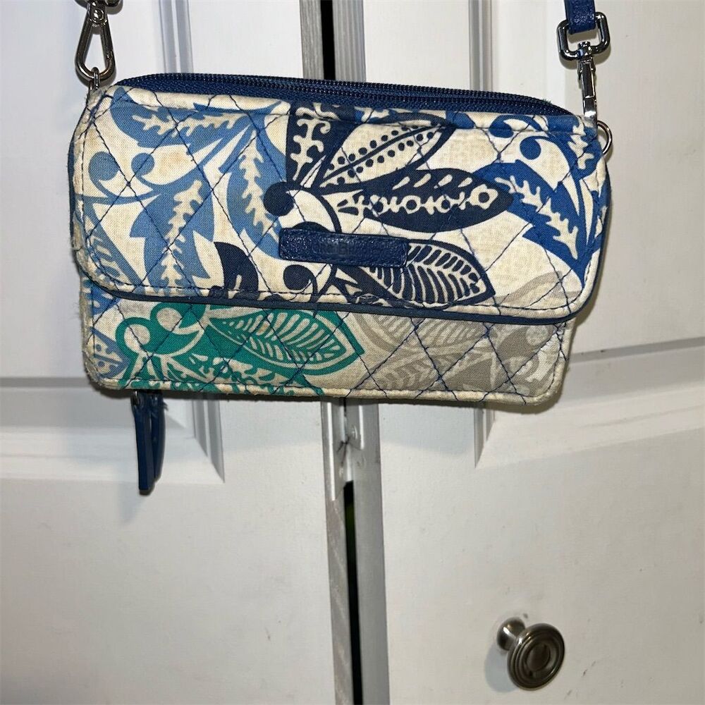 Vera Bradley Women's Blue Leaf Print Quilted Crossbody Bag